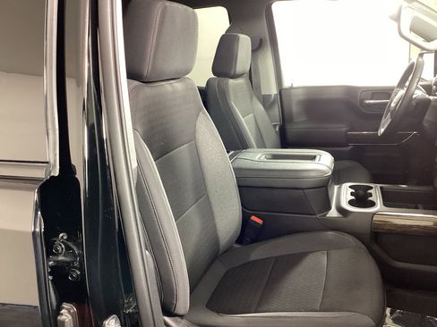 Used 2022 GMC Sierra 1500 Elevation w/ LPO, Elevation Black Package AWD/4WD image 8