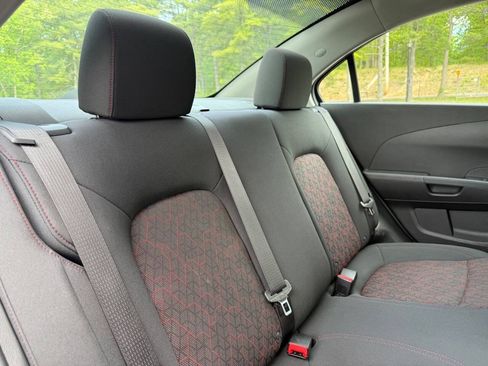 Used 2017 Chevrolet Sonic LT w/ Convenience Package FWD image 18