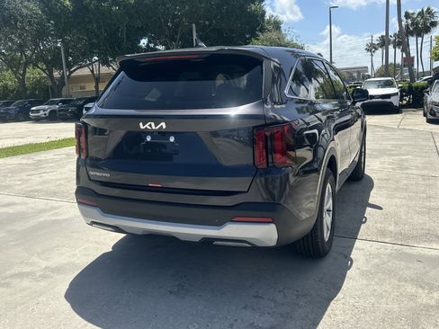 New 2026 Kia Sorento LX FWD image 6