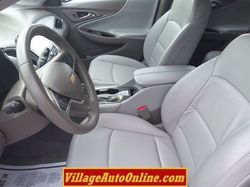Used 2017 Chevrolet Malibu LT w/ Leather Package image 18