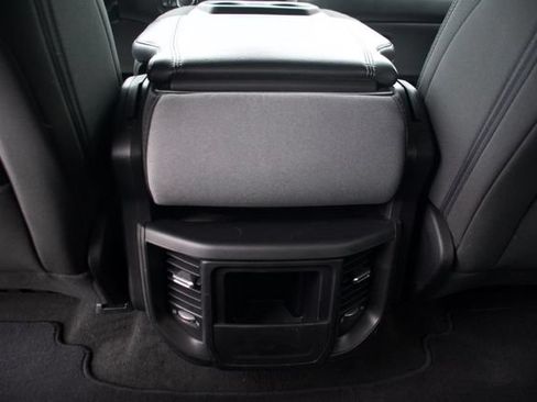 Used 2022 RAM 1500 Big Horn AWD/4WD image 15