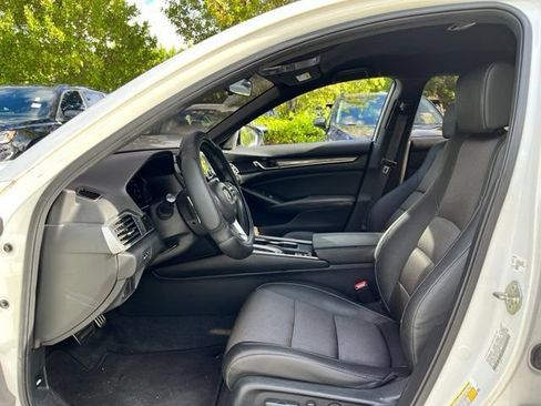 Used 2020 Honda Accord Sport image 8
