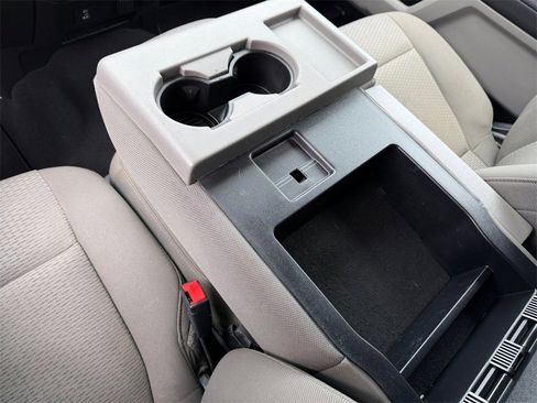 Used 2020 Ford F350 XLT w/ XLT Premium Package image 28