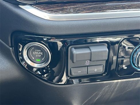 New 2026 GMC Sierra 1500 Elevation w/ LPO, Elevation Black Package image 20