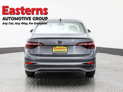 Used 2024 Volkswagen Jetta S image 6