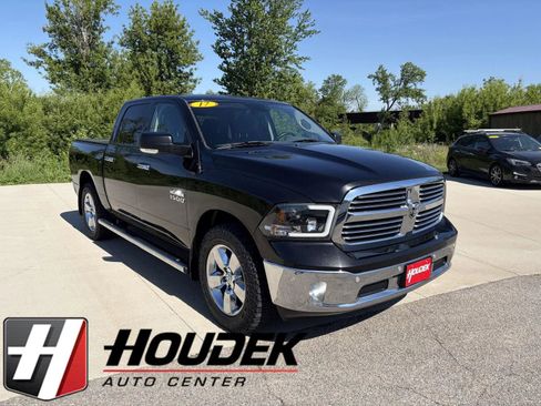 Used 2017 RAM 1500 Big Horn AWD/4WD image 1