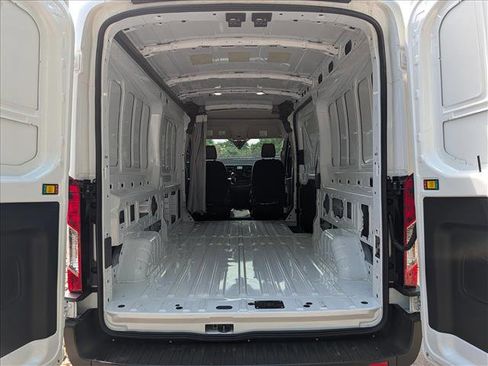 Used 2024 Ford Transit 250 148 Medium Roof RWD image 17
