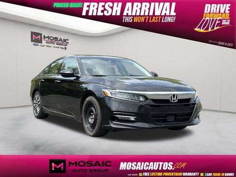 Used 2019 Honda Accord Touring image 1
