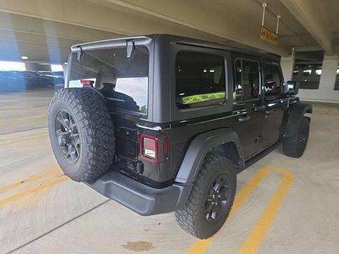 Used 2022 Jeep Wrangler Unlimited Sport AWD/4WD image 7