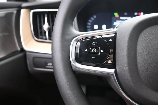 New 2027 Volvo XC60 B5 Plus AWD/4WD image 14