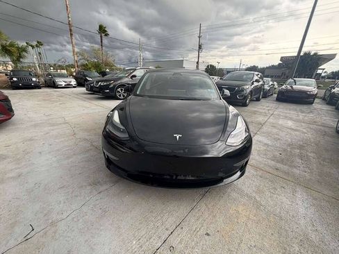 Used 2023 Tesla Model 3 Standard Range RWD image 1