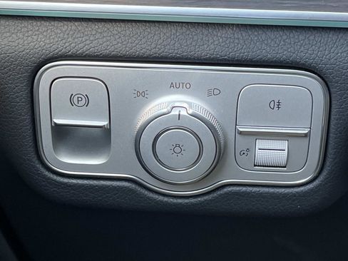 Used 2025 Mercedes-Benz GLE 350 4MATIC image 12