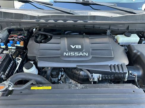 Used 2017 Nissan Titan SV AWD/4WD image 29
