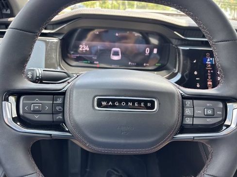 Used 2025 Jeep Wagoneer S Limited AWD/4WD image 26