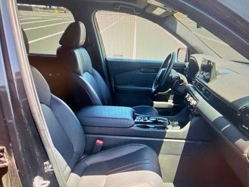 Used 2023 Honda Pilot TrailSport image 10