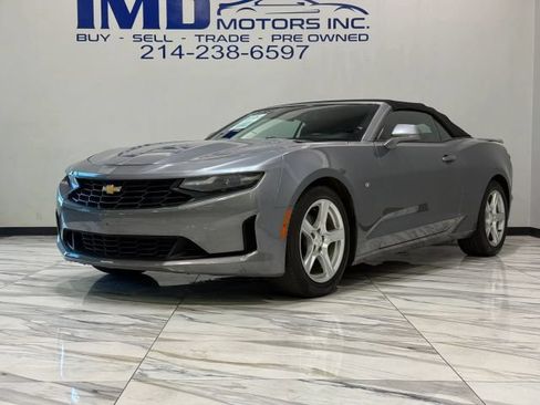 Used 2020 Chevrolet Camaro LT RWD image 2