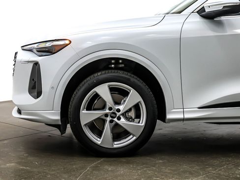 New 2025 Audi Q5 Premium Plus image 10