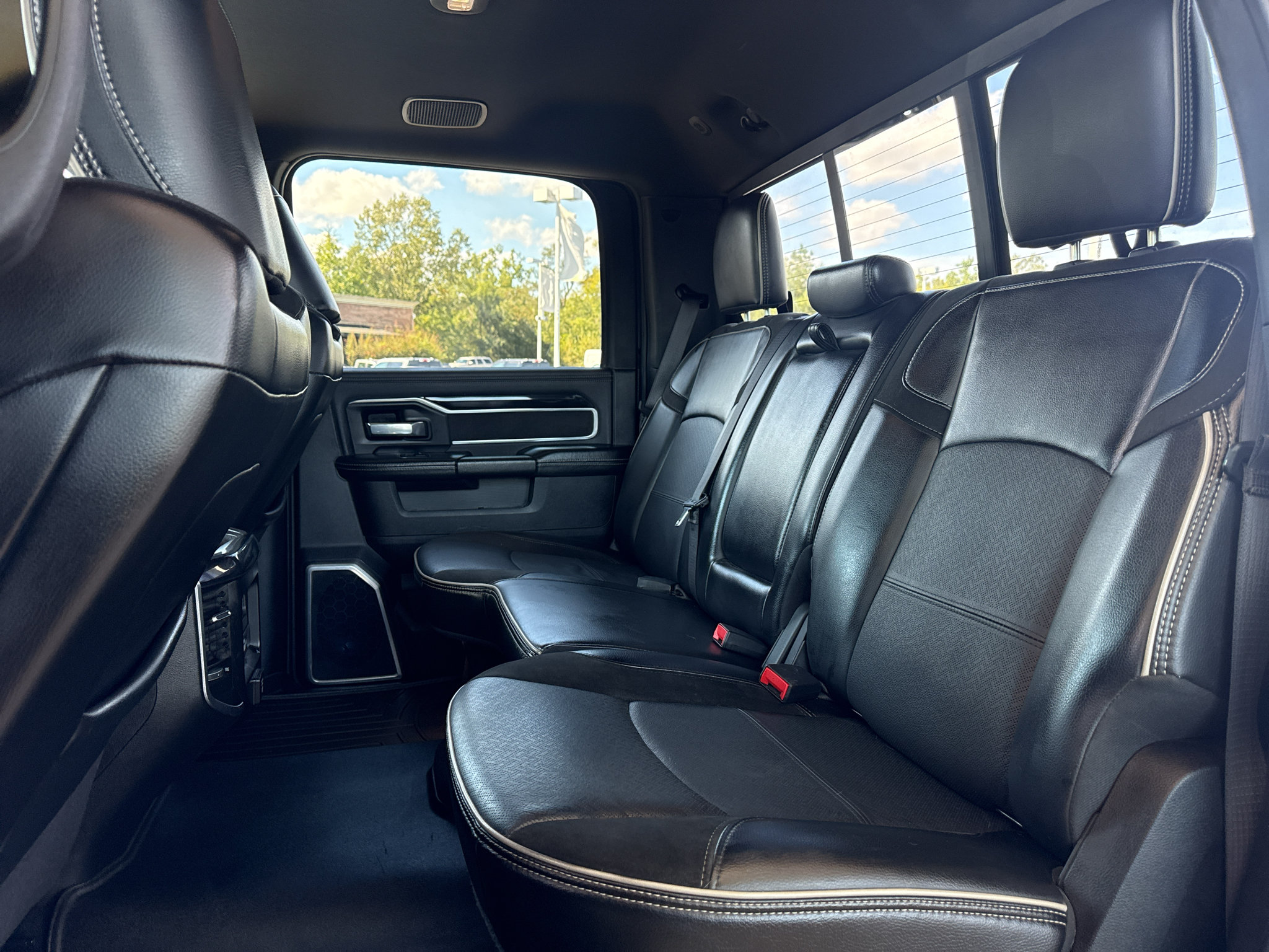 Used 2021 RAM 2500 Laramie AWD/4WD image 16