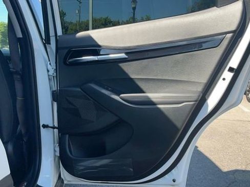 Certified 2025 Kia Seltos SX image 12