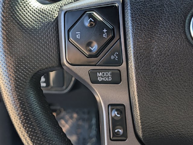 Used 2022 Toyota Tacoma TRD Off-Road w/ Technology Package AWD/4WD image 19