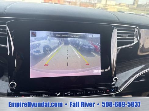 Used 2022 Jeep Wagoneer Series II AWD/4WD image 24
