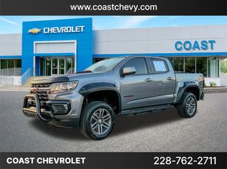 Used 2022 Chevrolet Colorado LT image 1
