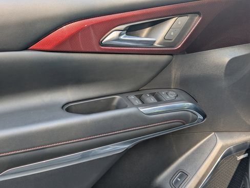 Used 2024 Chevrolet Traverse Z71 w/ Enhanced Driving Package image 16