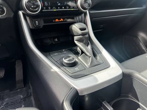 Certified 2025 Toyota RAV4 XLE AWD/4WD image 29