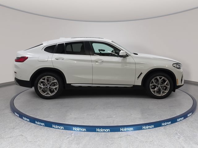 Used 2022 BMW X4 xDrive30i w/ Parking Assistance Package AWD/4WD image 5