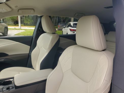 Used 2024 Lexus RX 350 FWD w/ Technology Package image 21