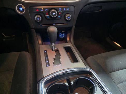 Used 2011 Dodge Charger SE RWD image 15