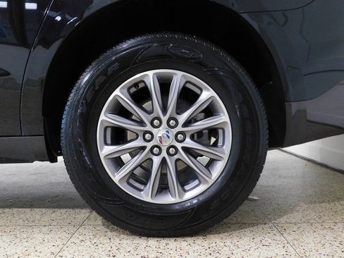 Used 2024 Buick Enclave Essence image 97