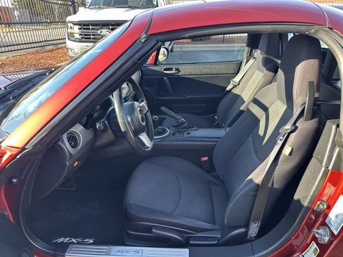 Used 2009 MAZDA MX-5 Miata Sport image 15