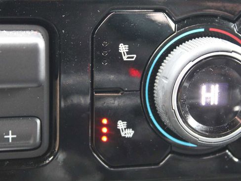 Used 2025 Chevrolet Silverado 1500 LT w/ Safety Package image 17