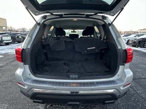 Used 2020 Nissan Pathfinder S image 15