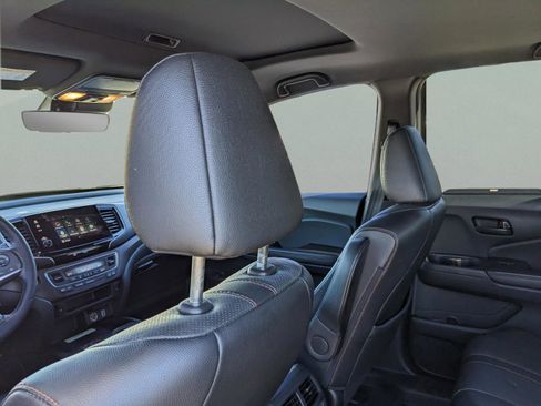 Used 2023 Honda Passport TrailSport image 15