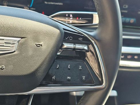 Used 2024 Cadillac Lyriq Tech w/ Driver Assist Package AWD/4WD image 32