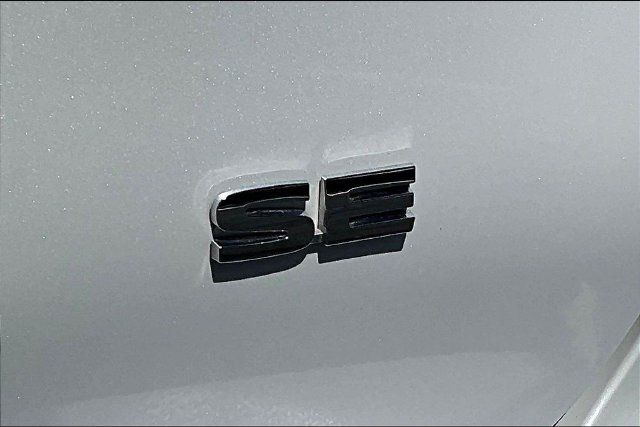 Used 2025 Mitsubishi Outlander SE FWD image 24