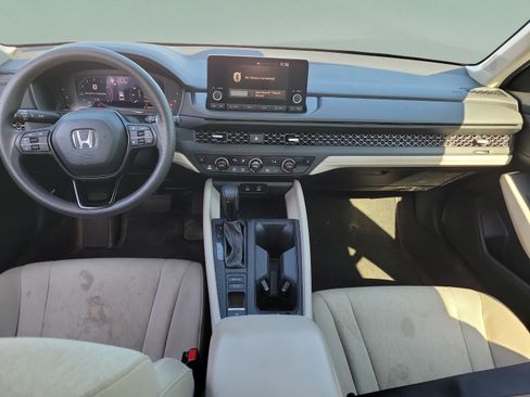 Used 2023 Honda Accord EX image 7