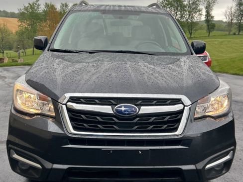 Used 2018 Subaru Forester 2.5i Premium AWD/4WD image 4