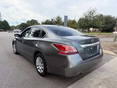 Used 2014 Nissan Altima 2.5 S w/ Display Audio Package image 8