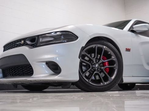 Used 2020 Dodge Charger Scat Pack w/ Plus Group RWD image 2