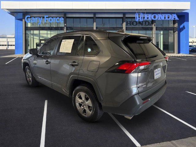 Used 2025 Toyota RAV4 XLE AWD/4WD image 3