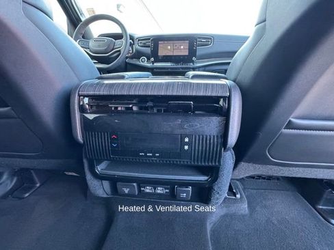 Used 2022 Jeep Wagoneer Series II image 23