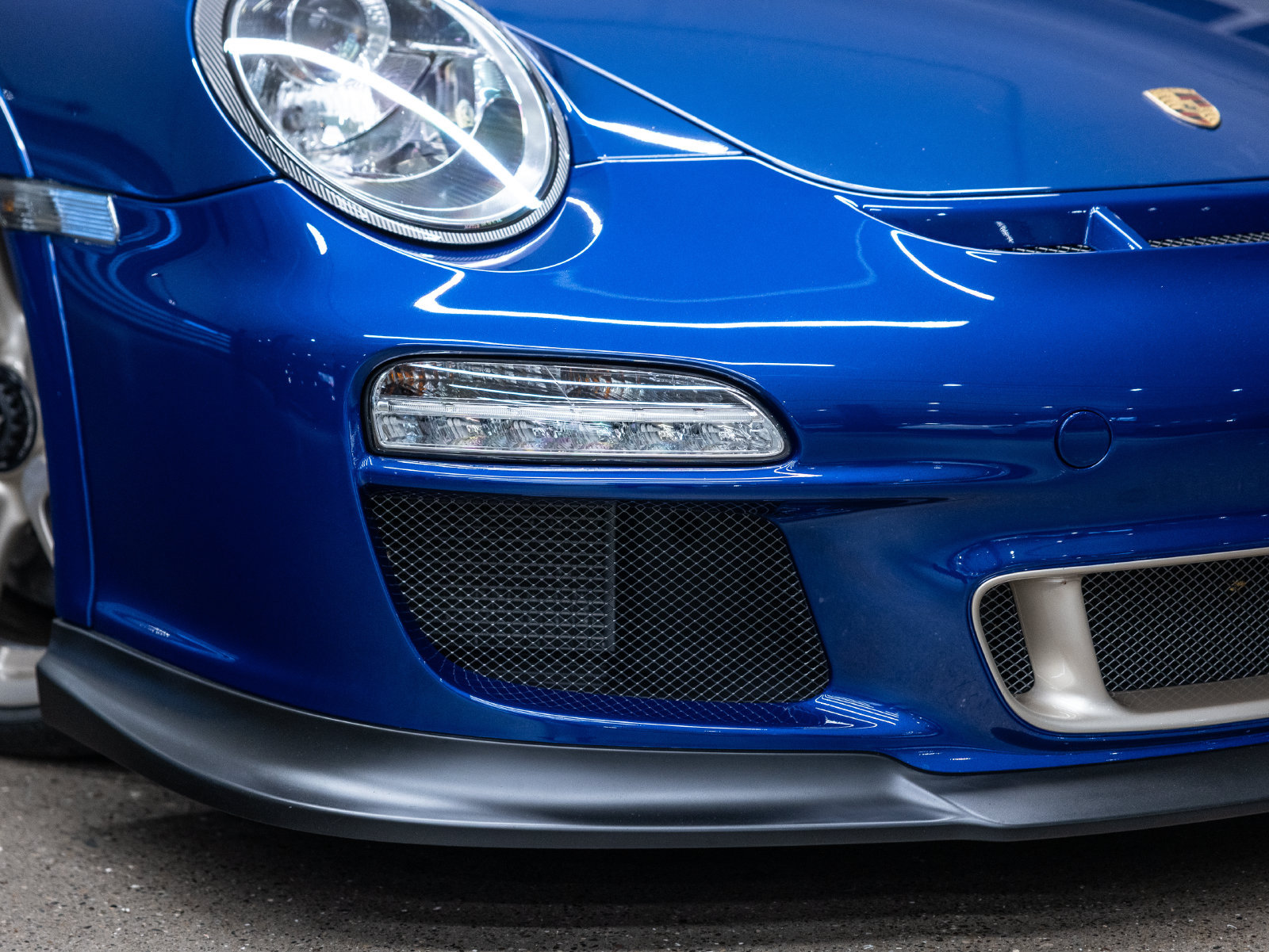 Used 2010 Porsche 911 GT3 RS RWD image 13