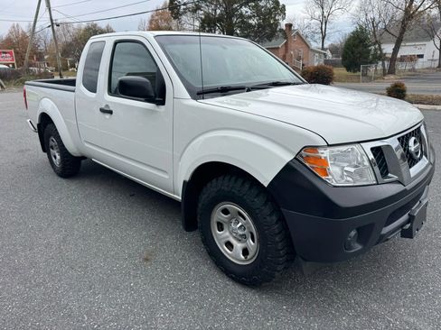 Used 2018 Nissan Frontier S w/ Work Truck Package image 12
