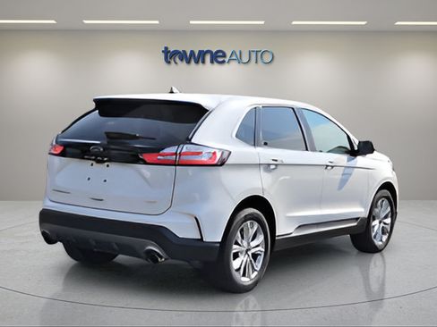 Used 2022 Ford Edge Titanium w/ Equipment Group 301A AWD/4WD image 5