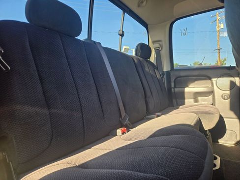 Used 2005 Dodge Ram 1500 Truck SLT image 18
