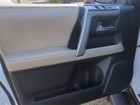 Used 2018 Toyota 4Runner SR5 image 19