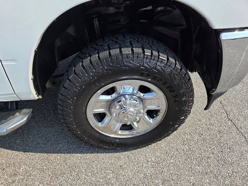 Used 2022 RAM 2500 Big Horn AWD/4WD image 16